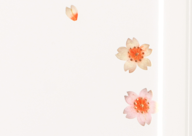 桜模様の蒔絵