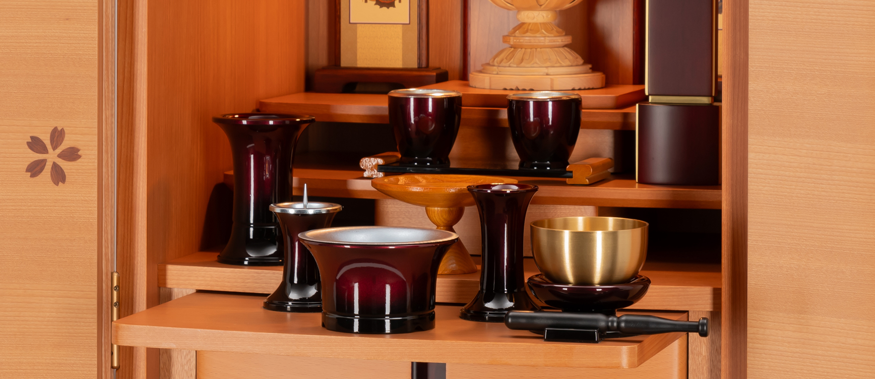 仏具は一つひとつ丁寧に