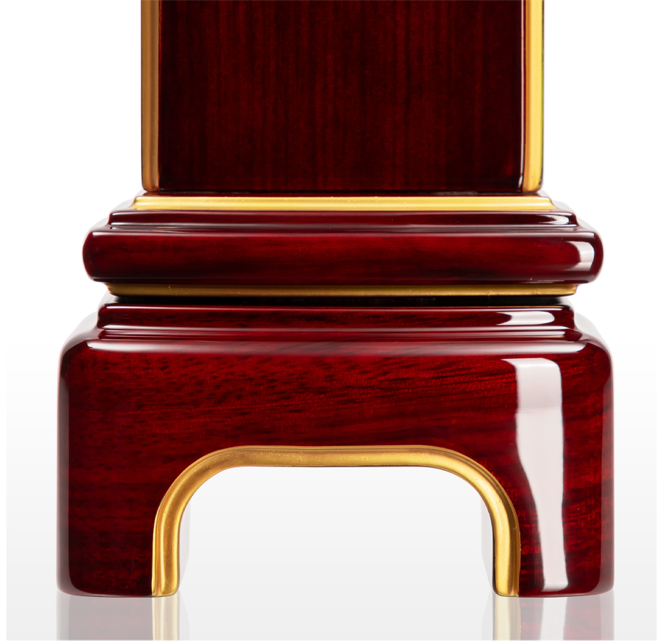 柔らかい曲線と光沢